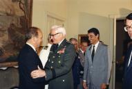 Condecoração ao Gen. Roders