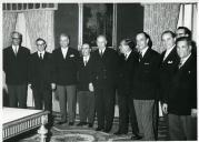 Fotografia de Américo Tomás no Palácio de Belém, recebendo em audiência uma comissão da cidade da Guarda