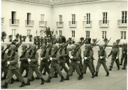 Fotografia de Américo Tomás, por ocasião da abertura solene do ano lectivo do Instituto de Altos Estudos Militares, em Lisboa.