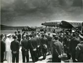 Fotografia do Presidente da República Américo Tomás inaugurando do Aeroporto do Funchal, na Ilha da Madeira