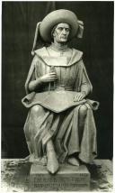 Fotografia da maqueta da escultura do Infante D. Henrique mandada fazer por ocasião das comemorações do V Centenário Henriquino