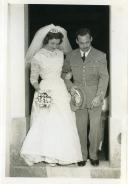 Fotografia do casamento de Manuel Craveiro Lopes com Maria Fátima Martins da Cunha em Riachos, Torres Novas.
