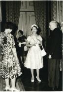 Fotografia de Américo Tomás com a Princesa Margarida de Inglaterra