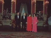 Fotografia de Ramalho Eanes e Manuela Ramalho Eanes com François Miterrand e Danielle Miterrand