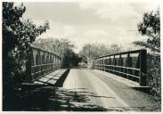 Fotografia de uma ponte na estrada de Lourenço Marques à Suazilândia