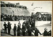 Reportagem fotográfica da visita de Sua Ex.ª o  Sr. Presidente da República General Óscar de Fragoso Carmona na inauguração da Casa da Infância de Mundet  C.ª Lda. no Seixal