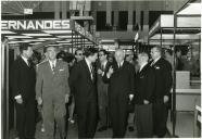 Fotografia de Américo Tomás inaugurando a 5.ª Feira Internacional de Lisboa