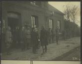 Fotografia de Bernardino Machado, em Lillers (França), durante a visita às tropas do Corpo Expedicionário Português (CEP)