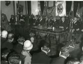 Fotografia de Américo Tomás presidindo às comemorações do 9.º centenário da reconquista cristã da cidade de Coimbra.
