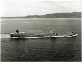 Fotografia do navio petroleiro “Inago” pertencente à Sociedade Portuguesa de Navios Tanques (SOPONATA)