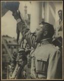 Fotografia de Sidónio Pais na varanda dos Paços do Concelho de Lisboa por ocasião da cerimónia da sua proclamação como Presidente da República