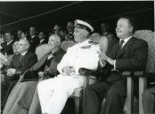 Fotografia de Américo Tomás, do Cardeal Cerejeira, de José Ferreira Dias e de Arnaldo Schulz durante uma cerimónia oficial.