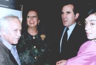 Fotografia de Ramalho Eanes com Manuela Ramalho Eanes e Júlio Resende