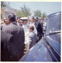 Fotografia de Américo Tomás em Armação de Pera, por ocasião da visita oficial efetuada ao Algarve, de 10 a 14 de julho de 1965