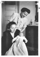 Fotografia da mulher, da filha e da neta de Mendes Cabeçadas