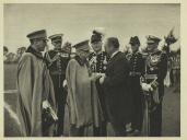 Fotografia de Óscar Carmona, em Pretória, com Patrick Duncan, por ocasião da visita de Estado que efetuou a África do Sul (União Sul Africana)