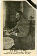 Bilhete-postal ilustrado alusivo à morte de Sidónio Pais, aqui descrito como «O Libertador»