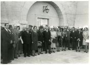 Fotografia de Américo Tomás, no Forte de Santo António da Barra, no Estoril, por ocasião da visita de Óscar Carmona à futura residência de férias do Presidente do Conselho Oliveira Salazar