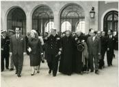 Fotografia de Américo Tomás numa visita oficial a cidade de Évora.