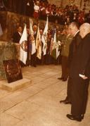 Fotografia de Américo Tomás e Emílio Garrastazu Médici, por ocasião da sua visita de Estado a Portugal, no Paço dos Duques de Bragança, em Guimarães.