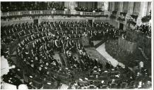 Fotografia de Américo Tomás presidindo à abertura solene da IX legislatura da Assembleia Nacional