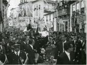 Fotografia de Américo Tomás por ocasião da visita efetuada ao distrito de Bragança, de 29 a 31 de agosto de 1964