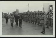 Fotografia de Óscar Carmona, em Maputo (Lourenço Marques), por ocasião da visita de Estado que efetuou a Moçambique