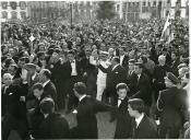 Fotografia de Américo Tomás, por ocasião das Festas de S. João, em Braga.