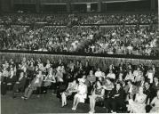 Fotografia do interior da Sala Magna da Reitoria da Universidade Clássica de Lisboa durante o X Congresso Internacional de Pediatria