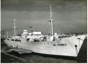 Fotografia do navio-hospital “Gil Eannes”, nas docas dos Estaleiros Navais de Viana do Castelo