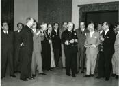 Fotografia de Américo Tomás na inauguração do Museu do Caramulo.