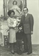 Fotografia de Ramalho Eanes com a mulher e filhos