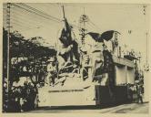 Anexo ao álbum da Viagem Presidencial à África em 1939 - cortejo alegórico - festival nocturno - iluminações em Lourenço Marques