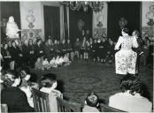 Fotografia de Américo Tomás na festa de Natal no Palácio de Belém