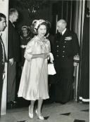 Fotografia de Américo Tomás com a Princesa Margarida de Inglaterra