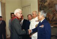 Condecoração ao Gen. Roders
