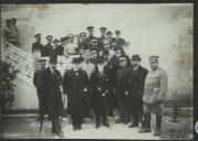 Fotografia de Bernardino Machado durante uma visita à Manutenção Militar