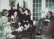 Fotografia da família Eanes com os reis de Espanha