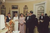 Fotografia de Ramalho Eanes com Manuela Ramalho Eanes, Ronald Reagan e Nancy Reagan