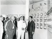 Fotografia do Presidente da República Américo Tomás, acompanhado pelo ministro do ultramar António Augusto Peixoto Correia, por ocasião da visita de estado efetuada a Moçambique