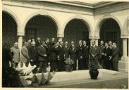 Fotografia de Américo Tomás no forte de São Julião da Barra, durante o almoço oferecido a Lynde D. McCormick