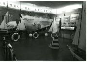 Fotografia duma das salas da exposição permanente no Museu da Marinha