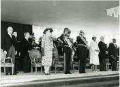 Fotografia de Américo Tomás, Gertrudes da Costa Ribeiro Tomás, António Oliveira Salazar, Albino dos Reis, Aklilu Habte-Wold, Hailé Salassié I e Aida Desta, por ocasião da sua visita de Estado a Portugal, na Tribuna do Terreiro do Paço, em Lisboa.