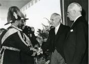 Fotografia de Américo Tomás e Oliveira Salazar durante a visita de Estado de Hailé Selassié I a Portugal