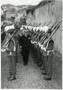 Fotografia de Américo Tomás no Instituto Superior dos Pupilos do Exército, presidindo à sessão solene de abertura do novo ano letivo