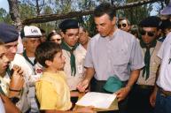 Visita a acampamento de escuteiros