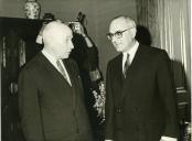 Fotografia de Américo Tomás, no Palácio de Belém, por ocasião da tomada de posse de Marcelo Caetano como Presidente do Conselho