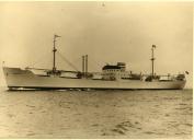 Fotografia do navio de carga e passageiros a motor “Benguela"