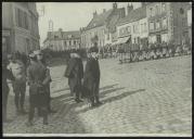 Fotografia de Bernardino Machado em Nesle (França), durante a visita que efetuou às tropas do Corpo Expedicionário Português (CEP)