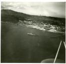 Fotografia da viagem inaugural do Aviso de 1ª Classe Afonso de Albuquerque, saindo dos estaleiros ingleses de Newcastle